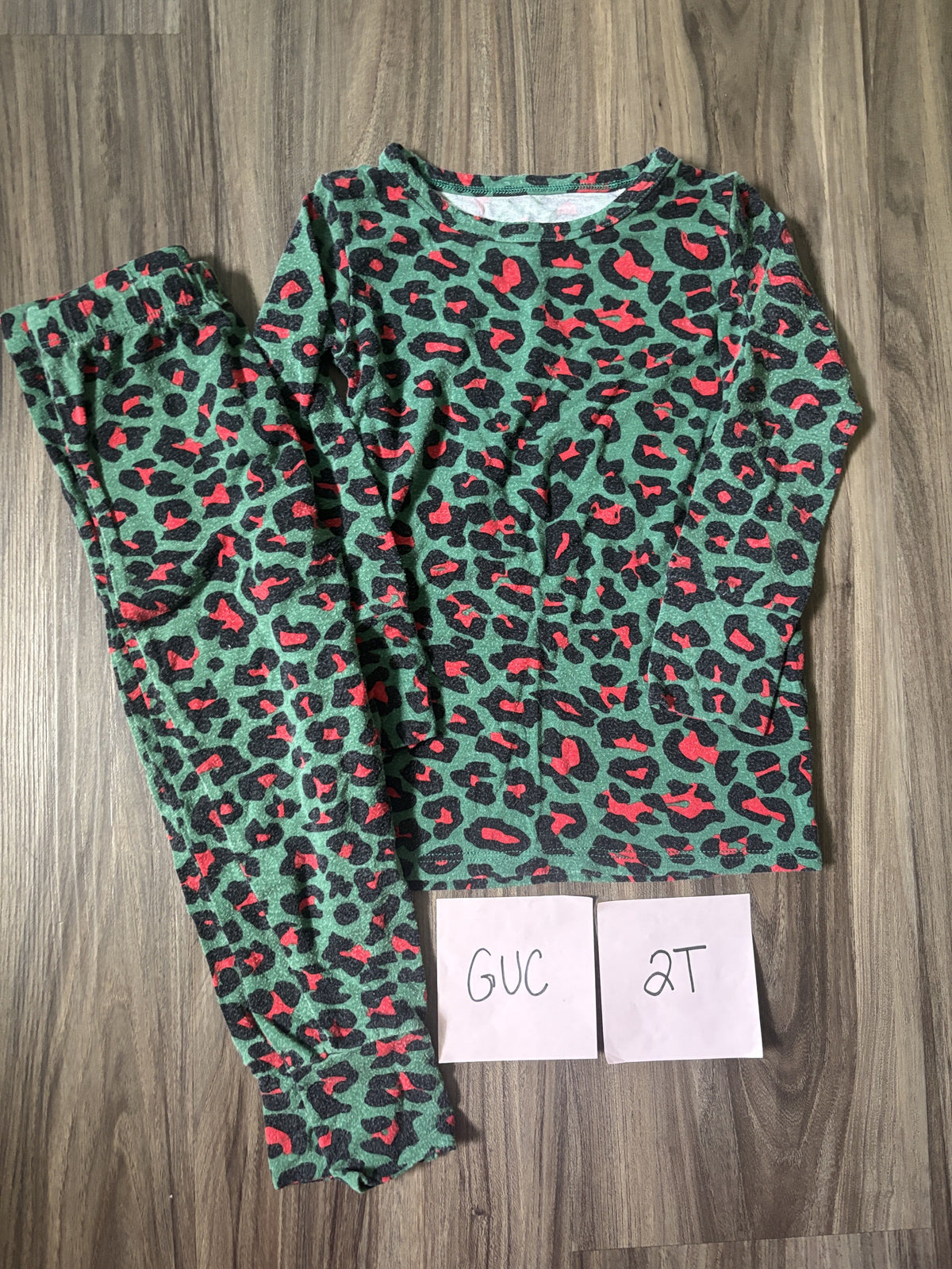 #138 - 2T GUC Bamboo (Posh Peanut) Terelle Christmas PJs