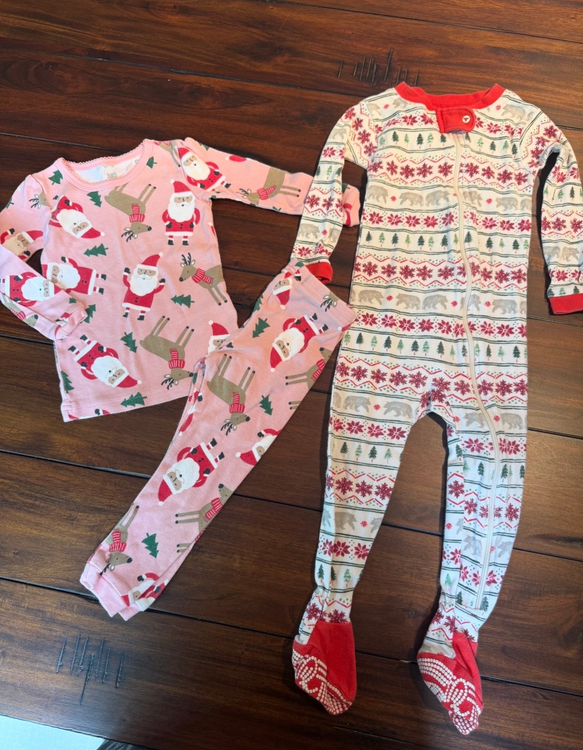 #51 Girls 18M Holiday Pajamas Burts Bees Baby and Carter’s