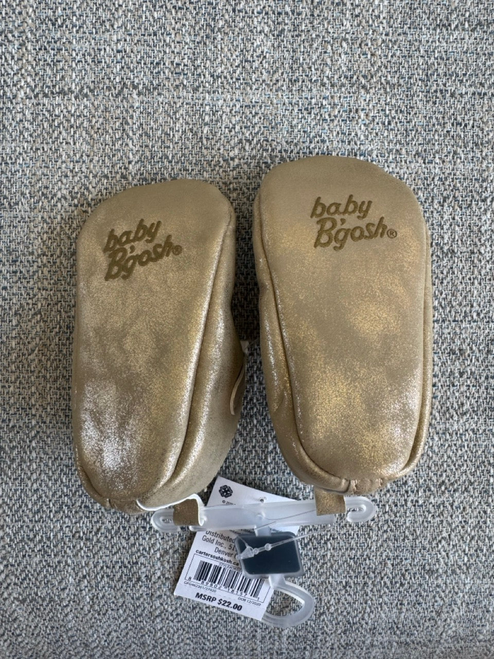 Seller#114 Baby B’Gosh gold soft shoes girls size 1 (0-3 months)