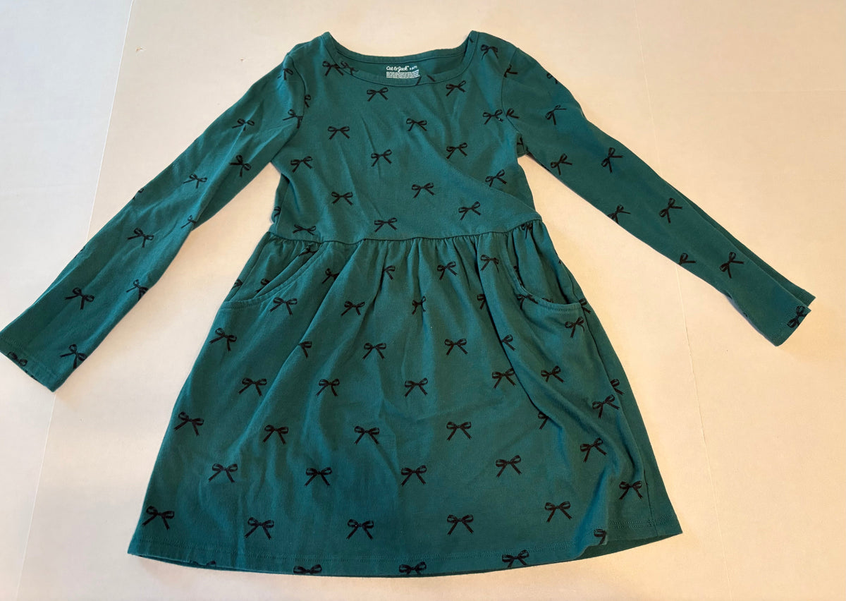 #25 Girls S (6/7) Cat and Jack long sleeve green dress with bow design