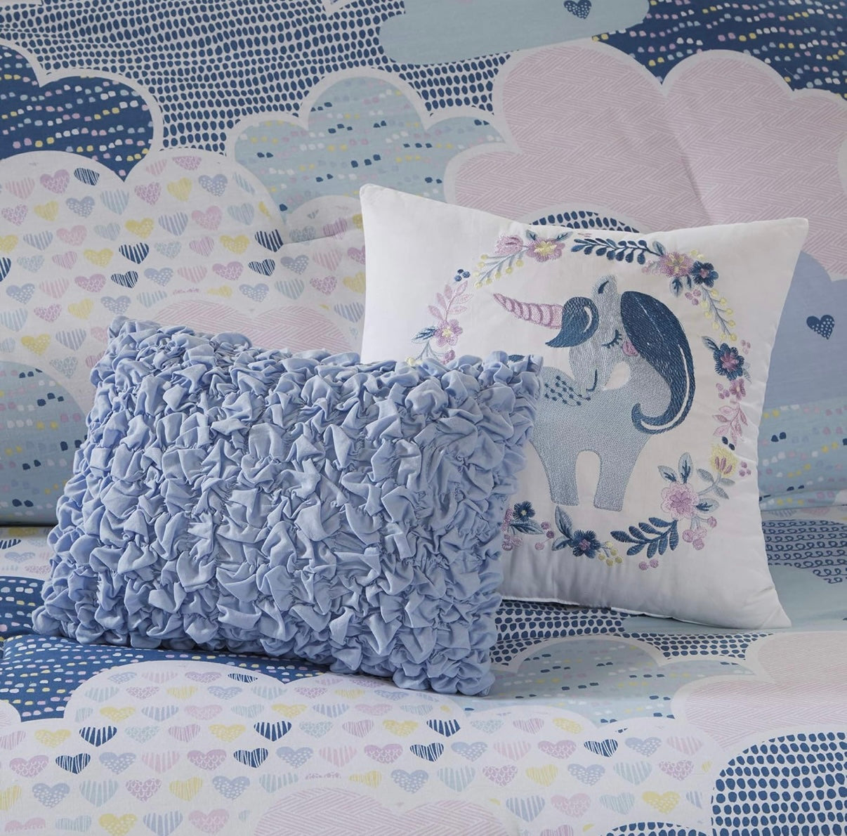 Seller 89 Urban Habitat Kids Clouds Full/Queen Duvet Set (Duvet, 2 Shams and 2 accent pillows) VGUC