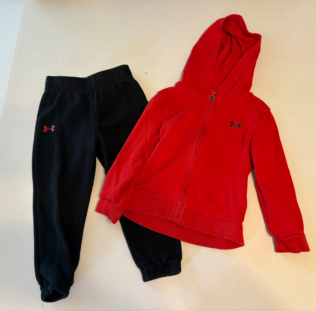 #25 Boys size 4T Under Armour red zip up sweatshirt and black sweatpants outfit
