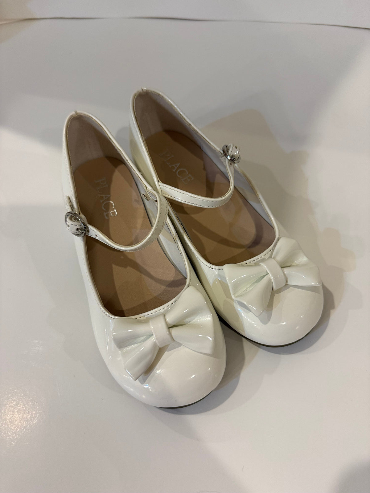 Seller #142 Girls size 11 Children’s Place white dress shoes