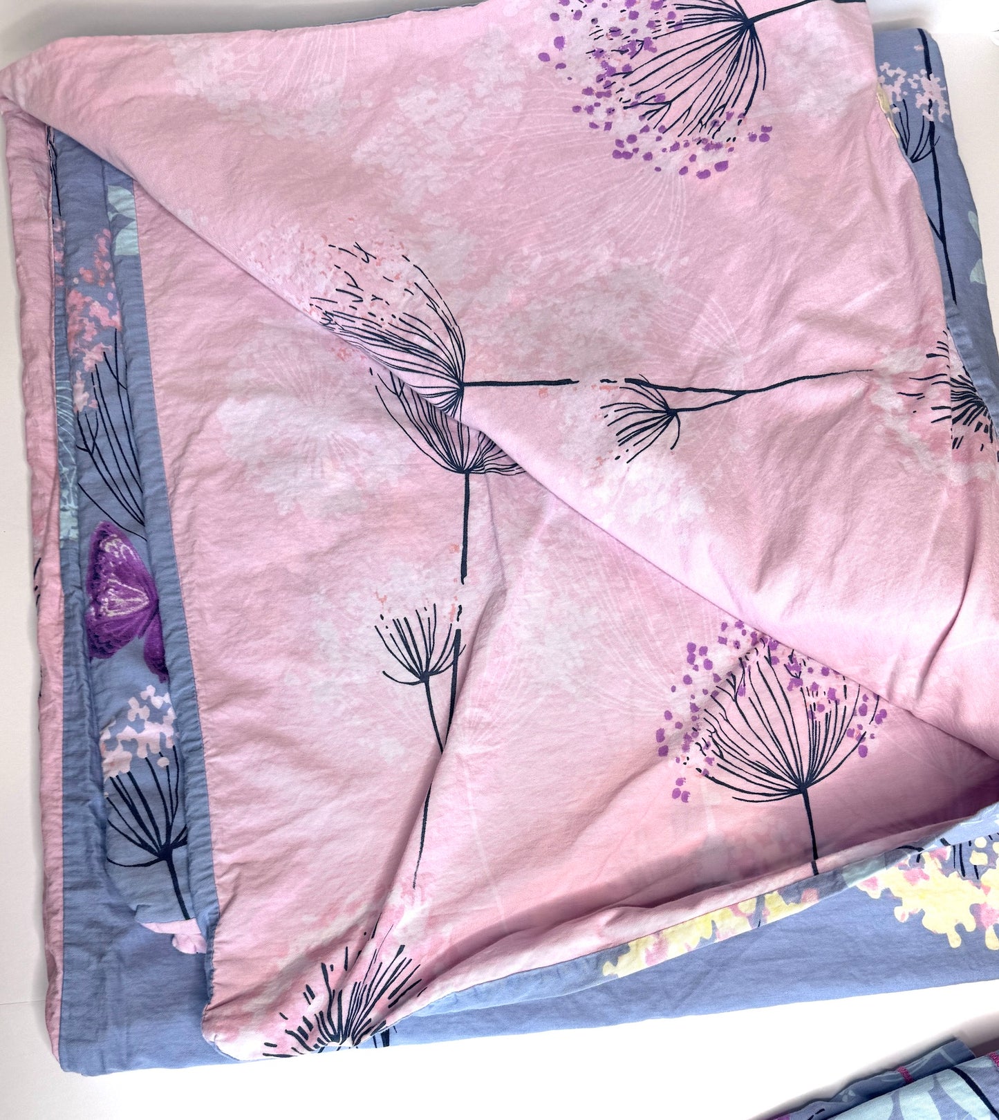 Seller 89 Full/Quen Duvet Cover (Reversible) Large Floral Print with Zipper Closure and 2 Shams - VGUC