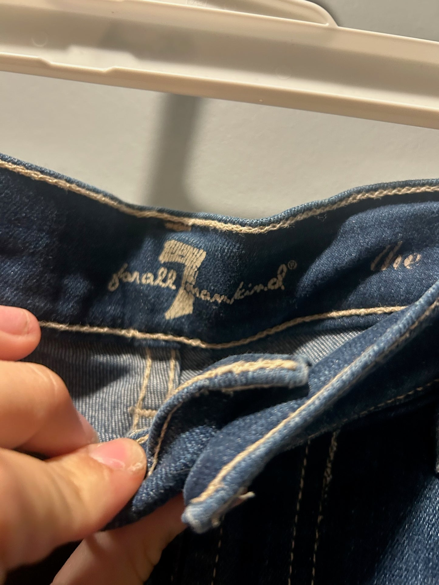 136 EUC size 25 seven jeans skinny