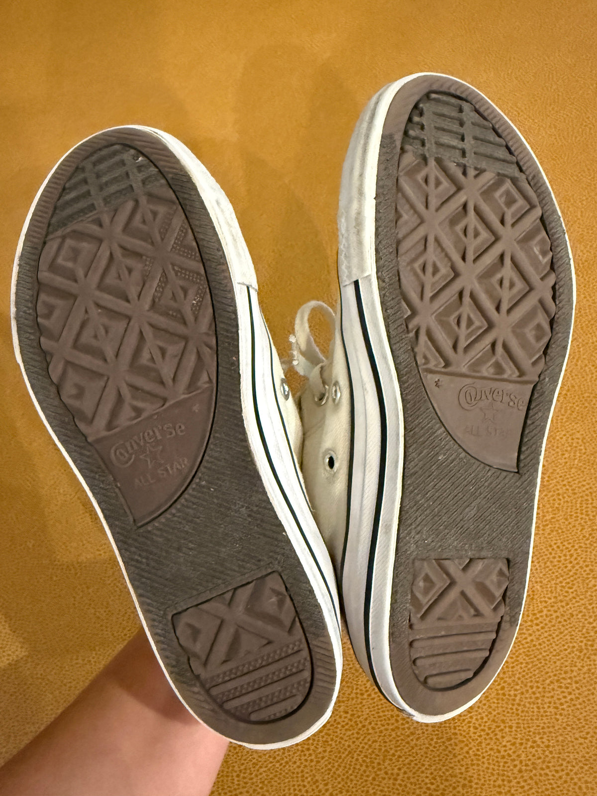 #87 Converse high top size 2 girls butterfly sneakers GUC
