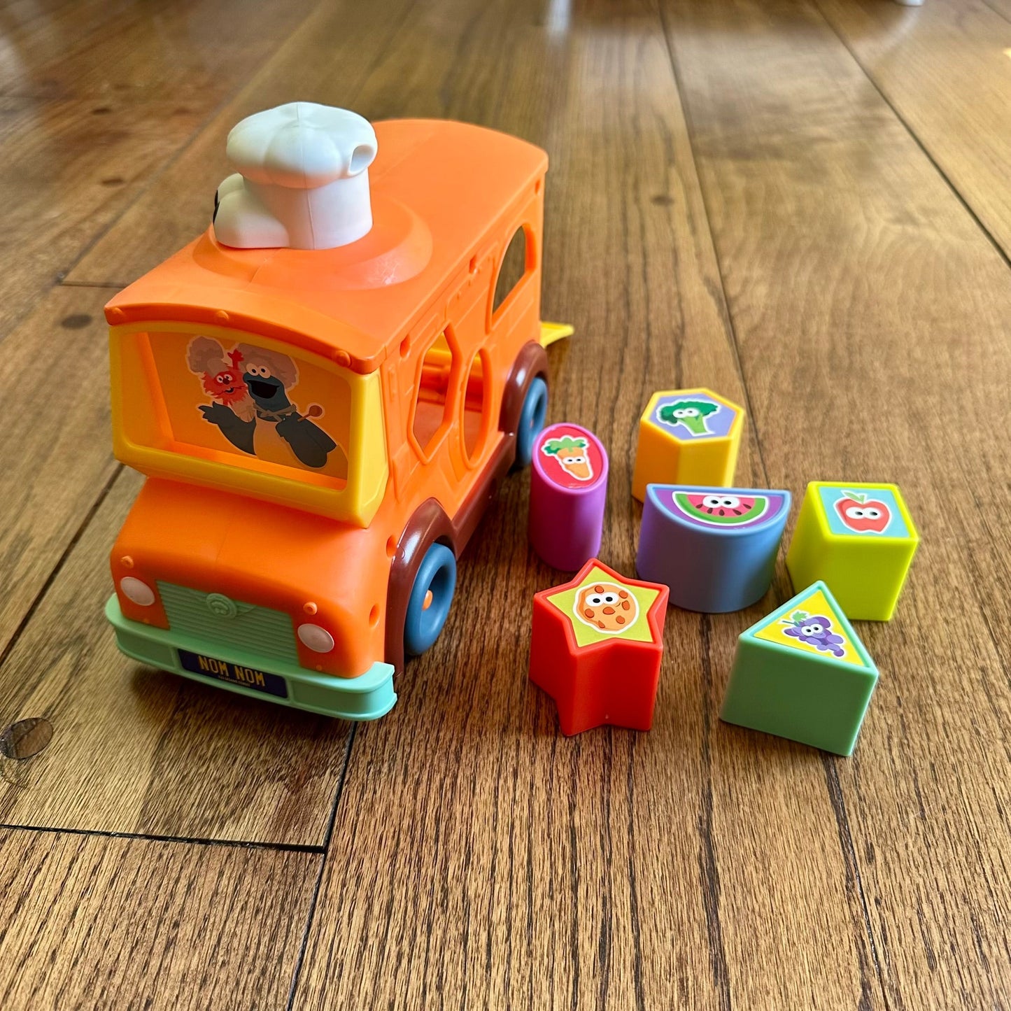 #95 EUC Sesame Street Cookie Monster’s Foodie Truck Shape Sorter and Vehicle REDUCED