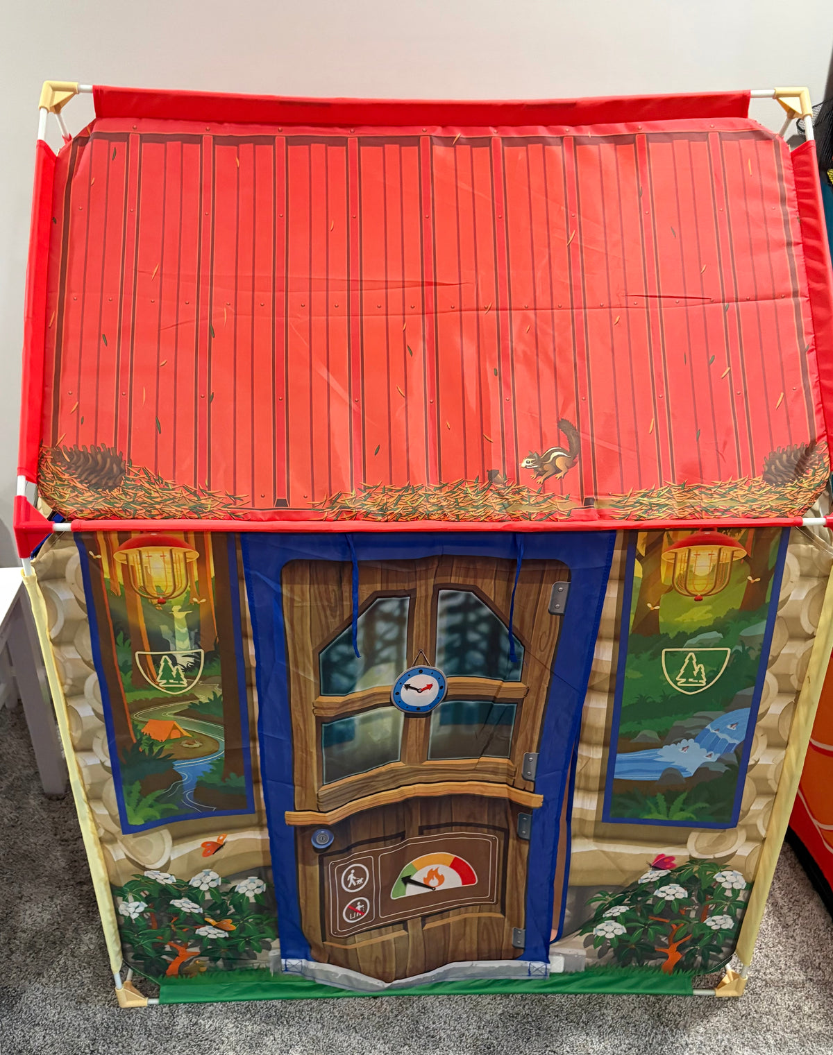 #25 Melissa and Doug Park Ranger cabin *will be disassembled for pickup!*