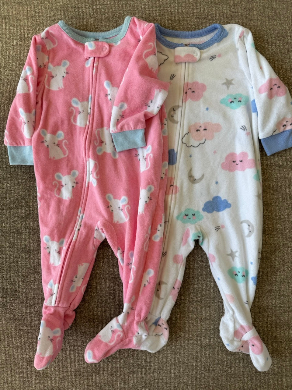 Seller #114 Carters fleece sleepers mouse and stars girls size 6 months