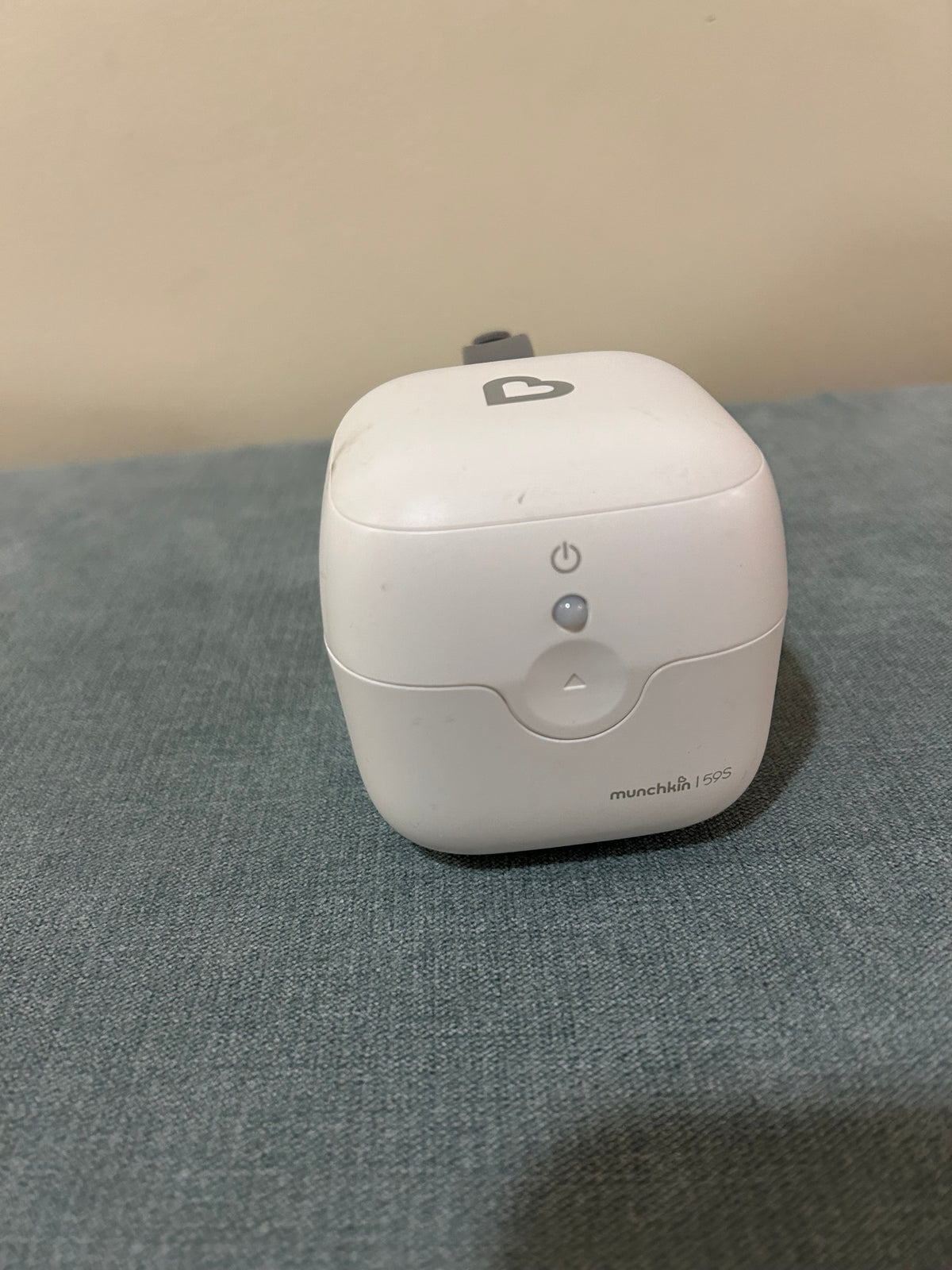 Seller 128 - Munchkin Portable Sterilizer