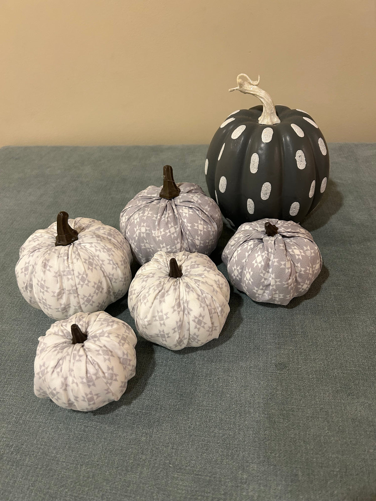 Seller 128 - Grey and White Pumpkin Decor
