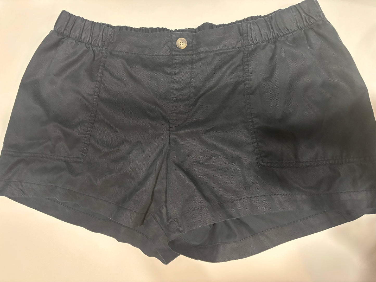 Seller #50 Isabel Maternity Shorts - XL