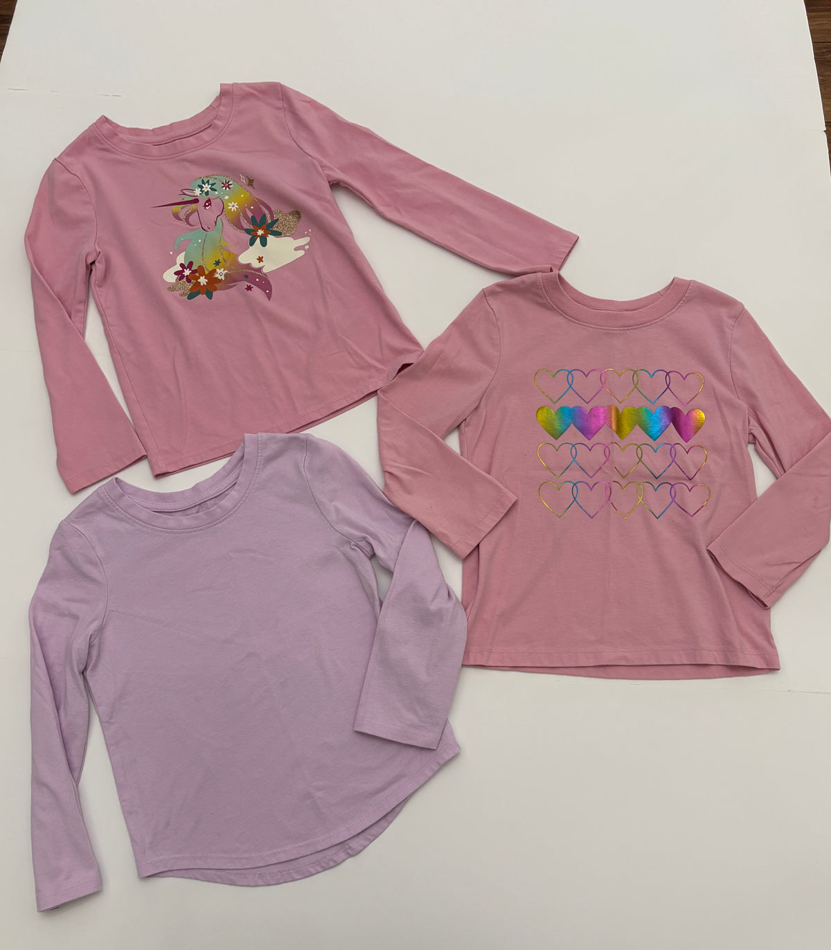 #121 girls 4T Cat & Jack set of 3 shirts, including unicorn and hearts, GUC