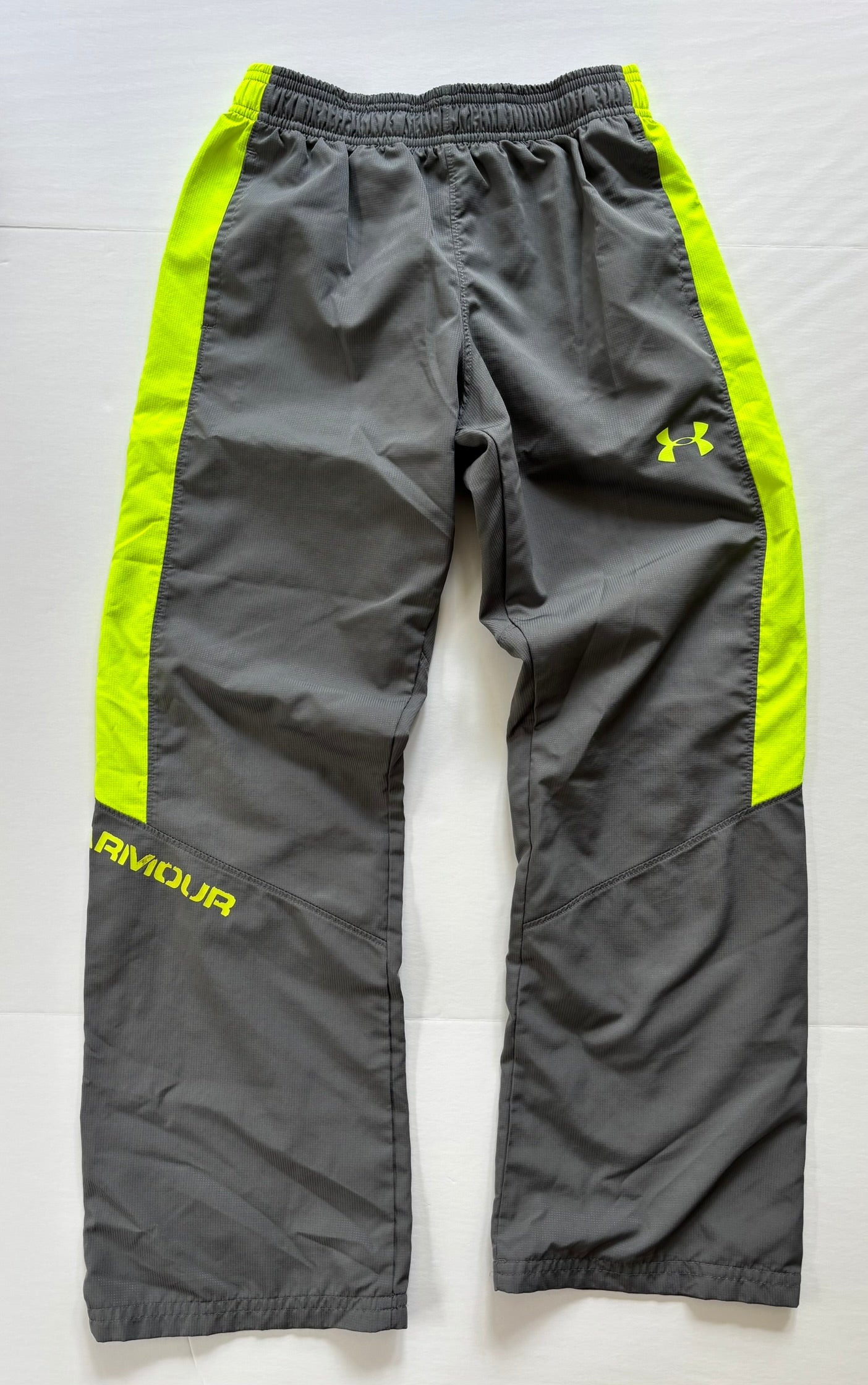 #101 Under Armour Loose Lightweight Gray Yellow Pants Boys Size Small