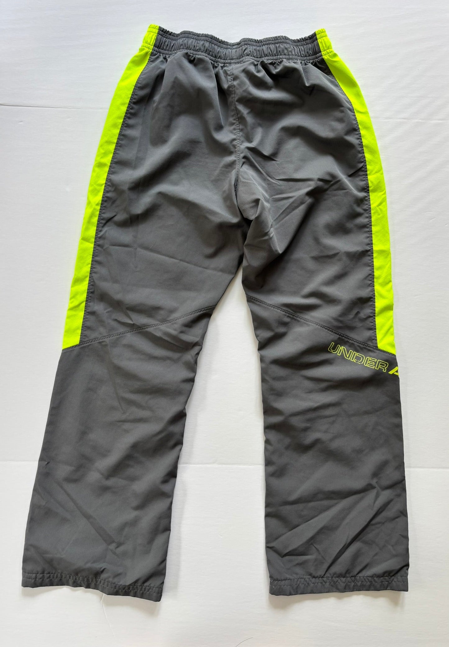 #101 Under Armour Loose Lightweight Gray Yellow Pants Boys Size Small