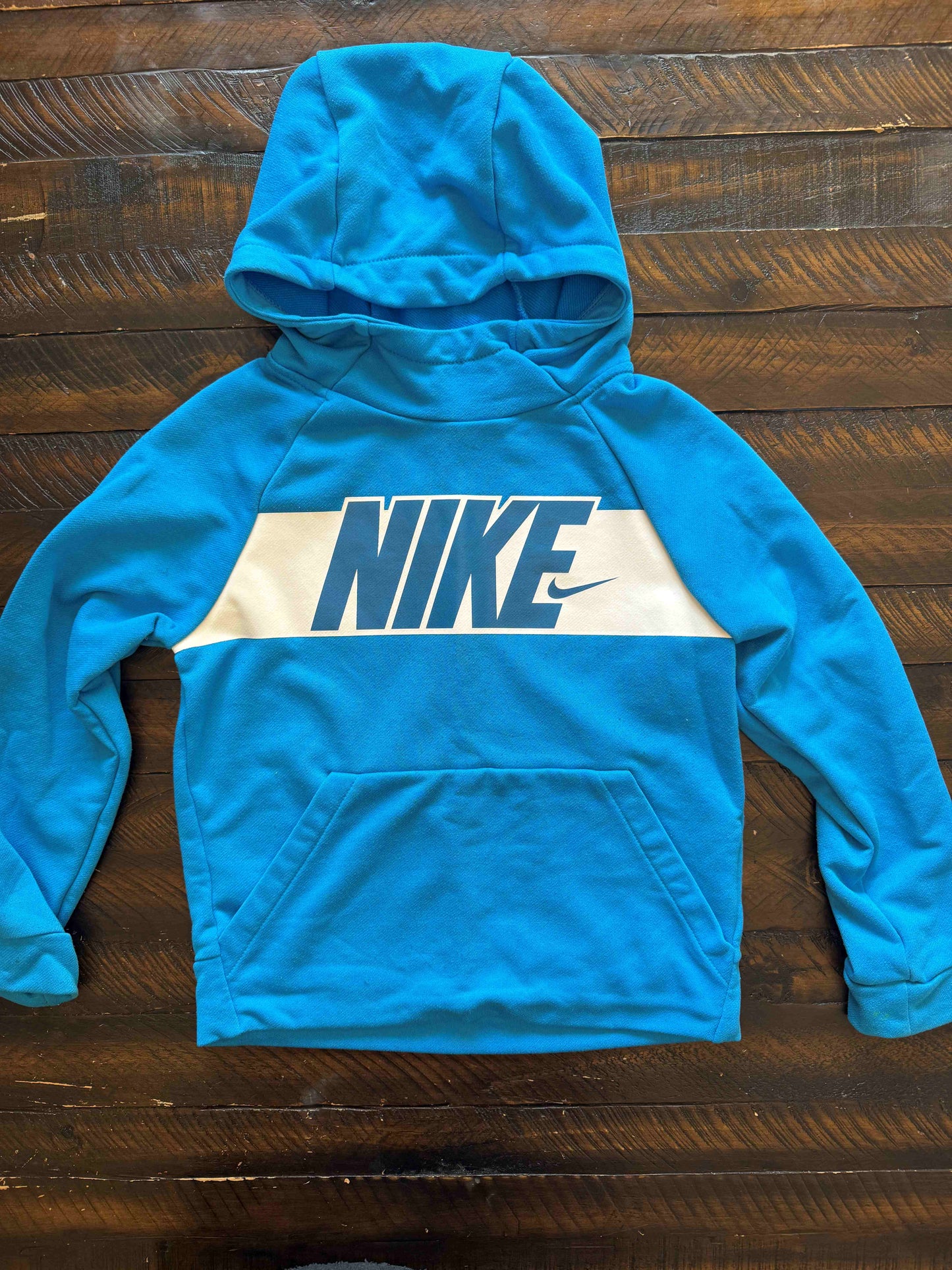 134 Nike Boys Hoodie Small 6/7