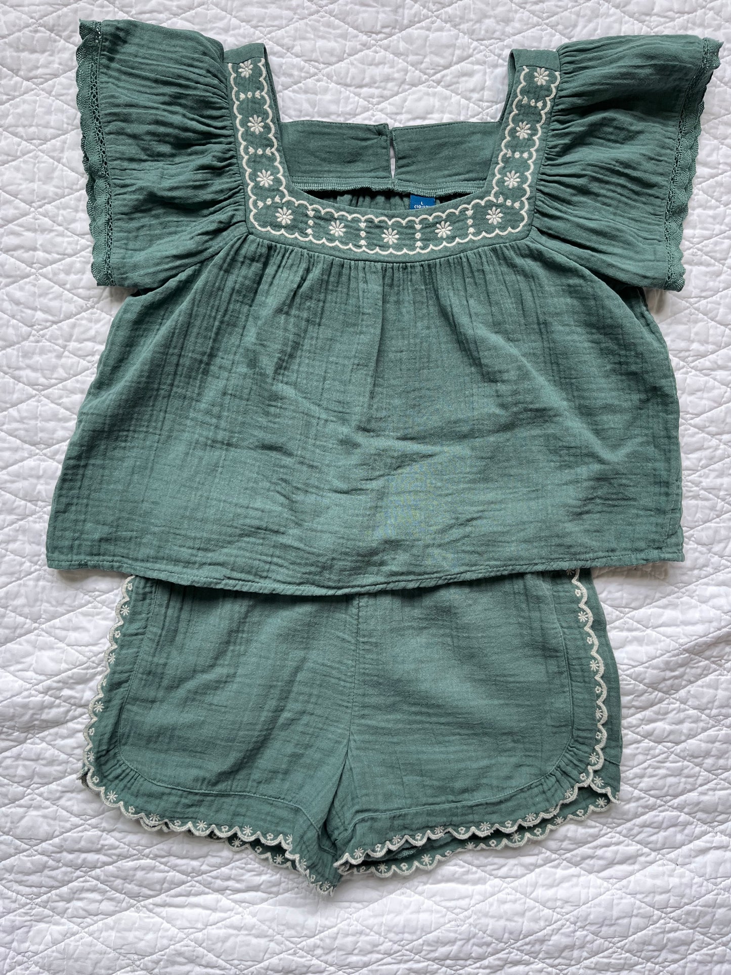 Seller #113 Girls Old Navy Teal Gauzy Top and Shorts Size L 10/12