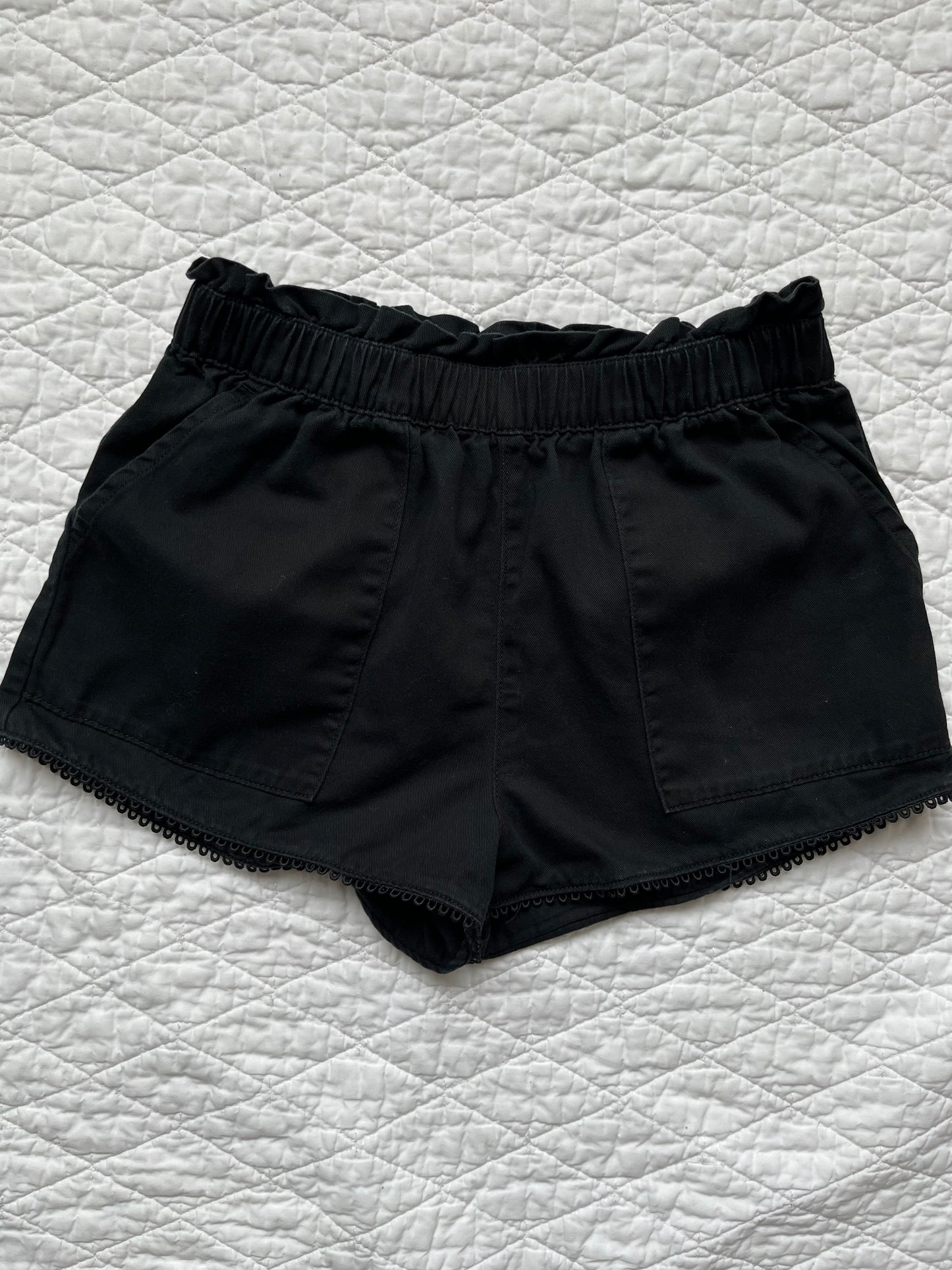 Seller #113 Girls Crewcuts Black Shorts Size 10