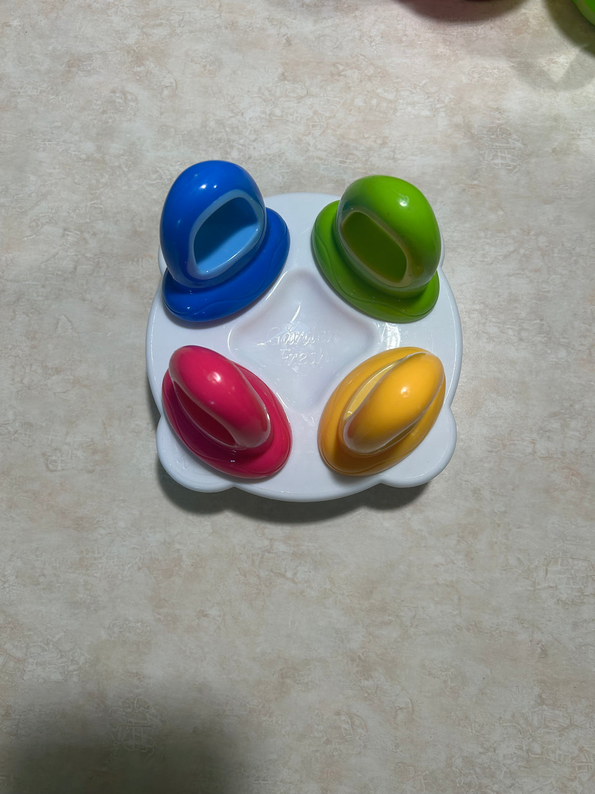 Seller 128 - Nuby Popsicle Maker