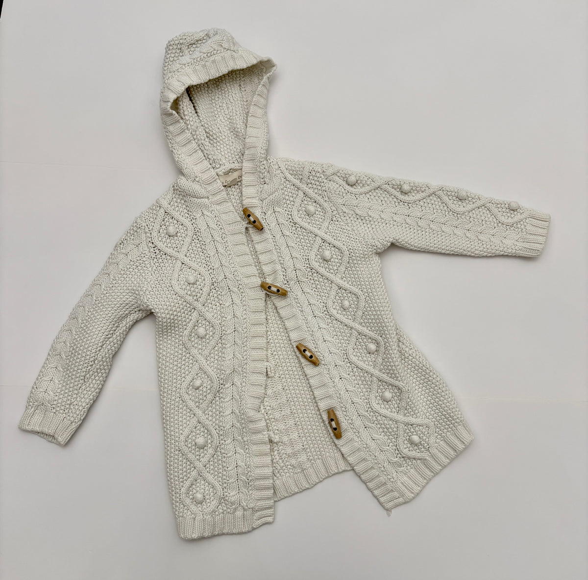 #121 girls 3T The Eagles Eye cream toggle sweater, VGUC