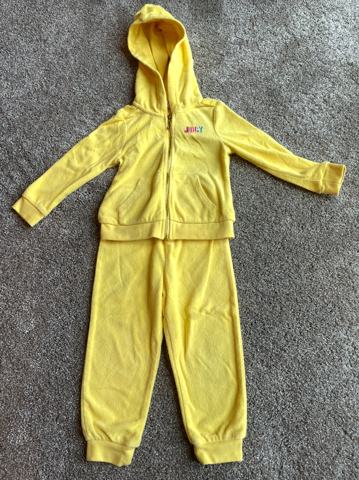 Seller 129- girls 2T Juicy Couture sweatsuit