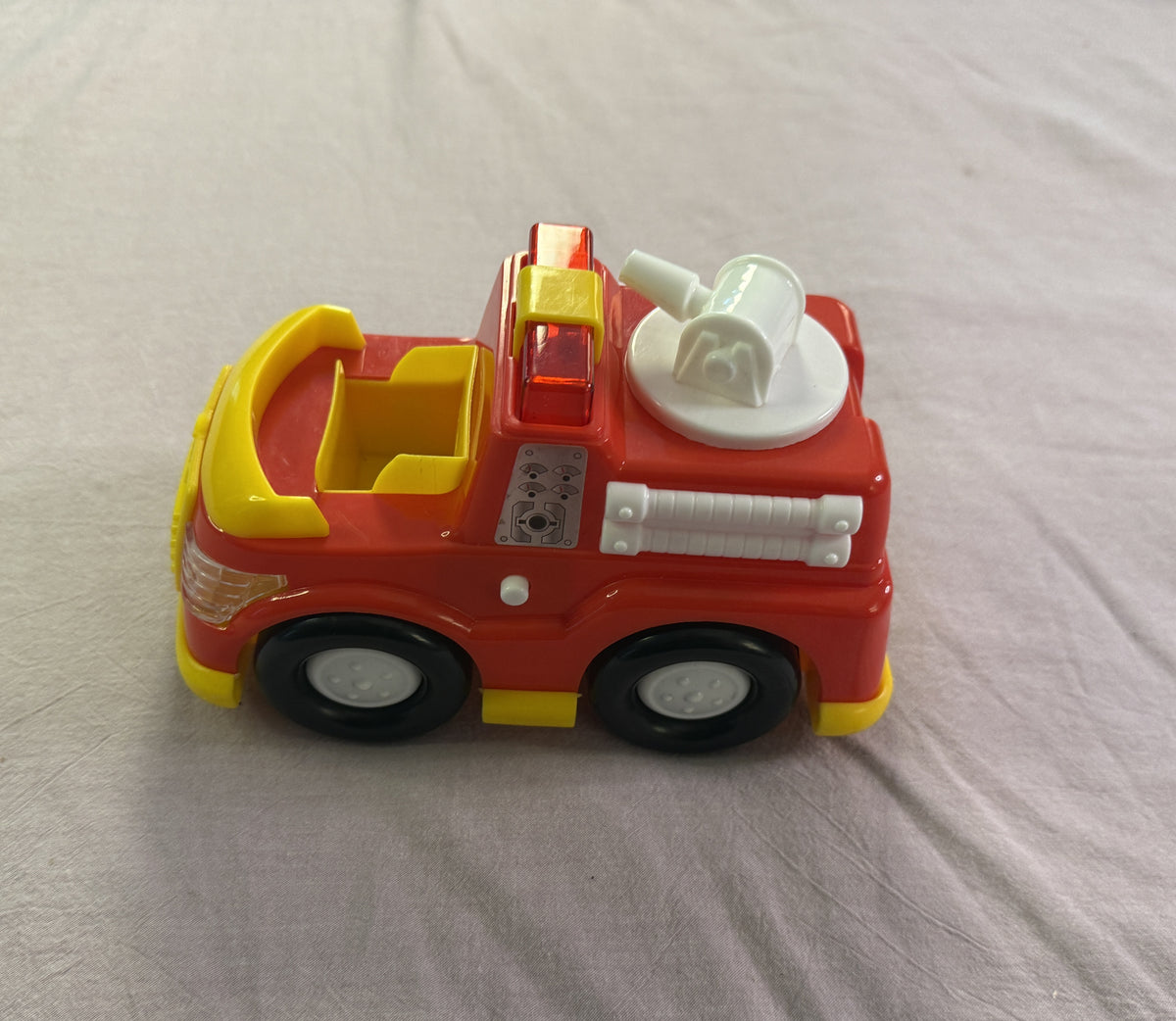 #103 Small Firetruck