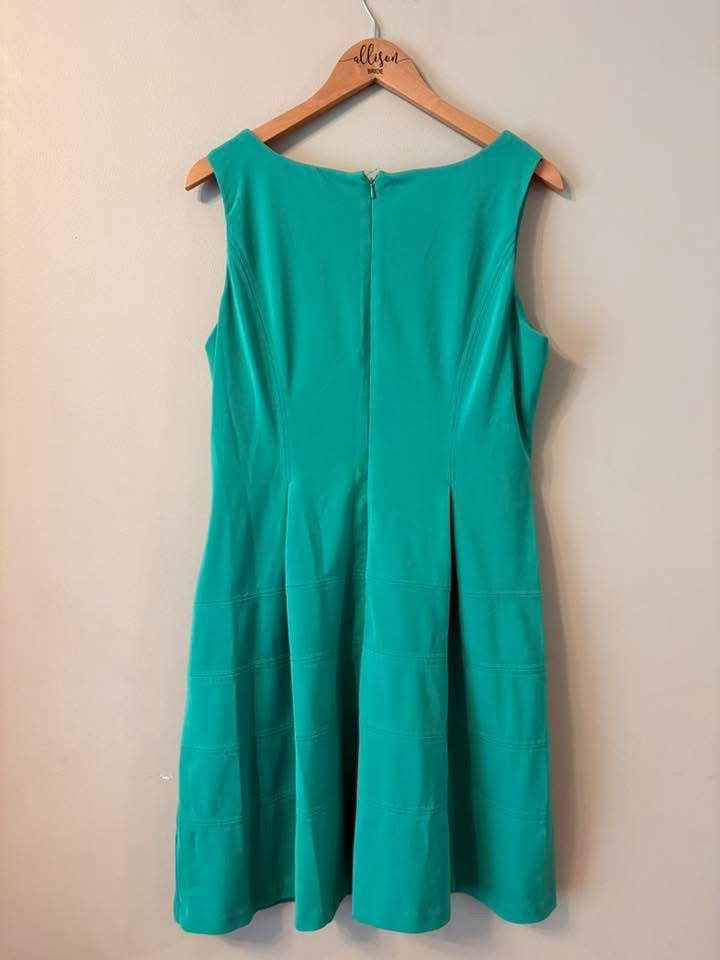 #133 **REDUCED** Nine West Size 14 Dress