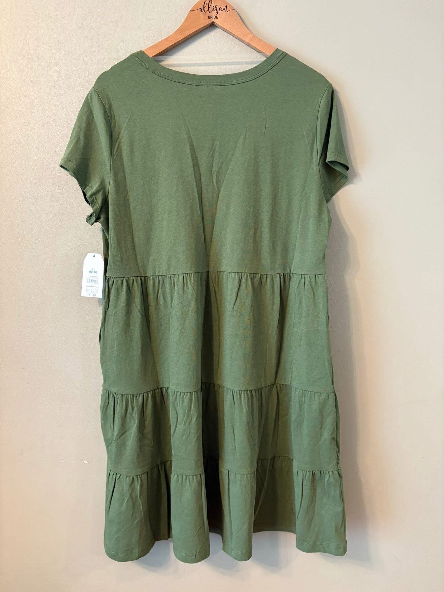 #133 Women’s Large Green Dress NWT