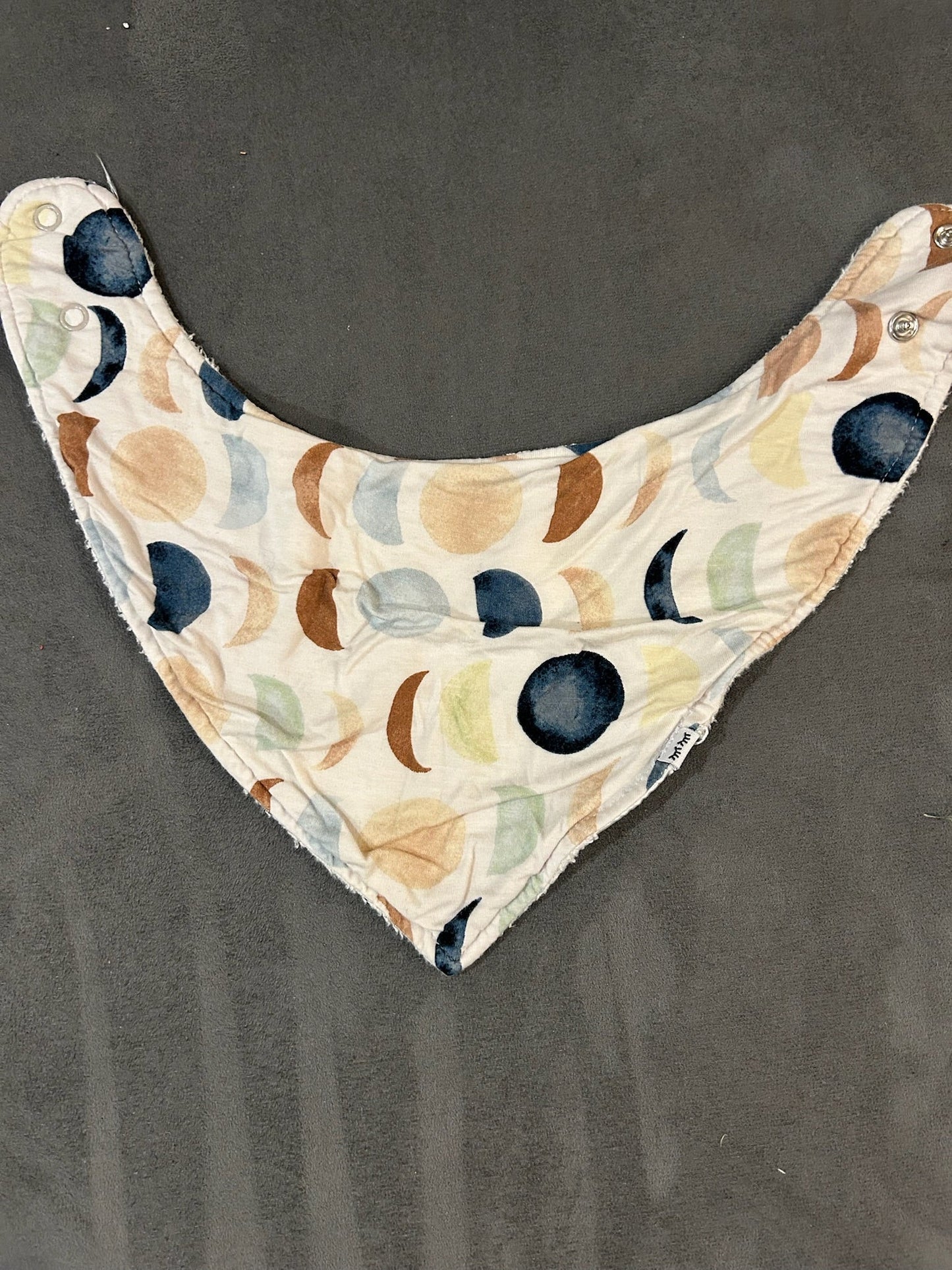 Seller 128 - Little Sleepies Luna Bib