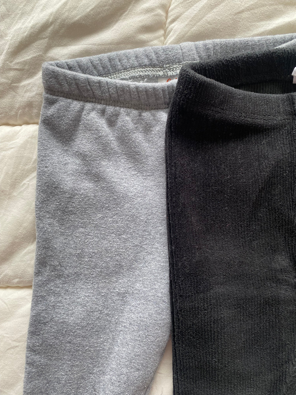 Seller 59 set of 2 girls 3T winter leggings