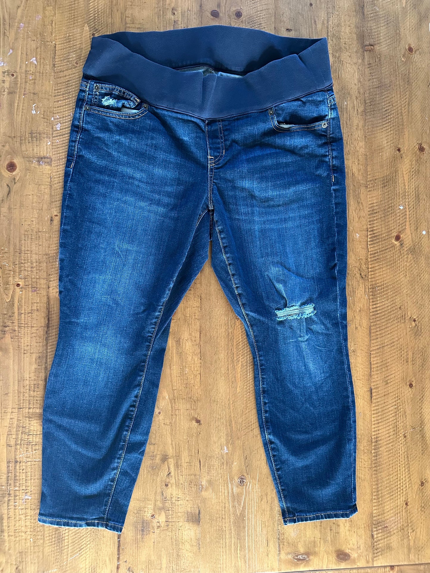 #88 33S gap denim maternity jeans EUC