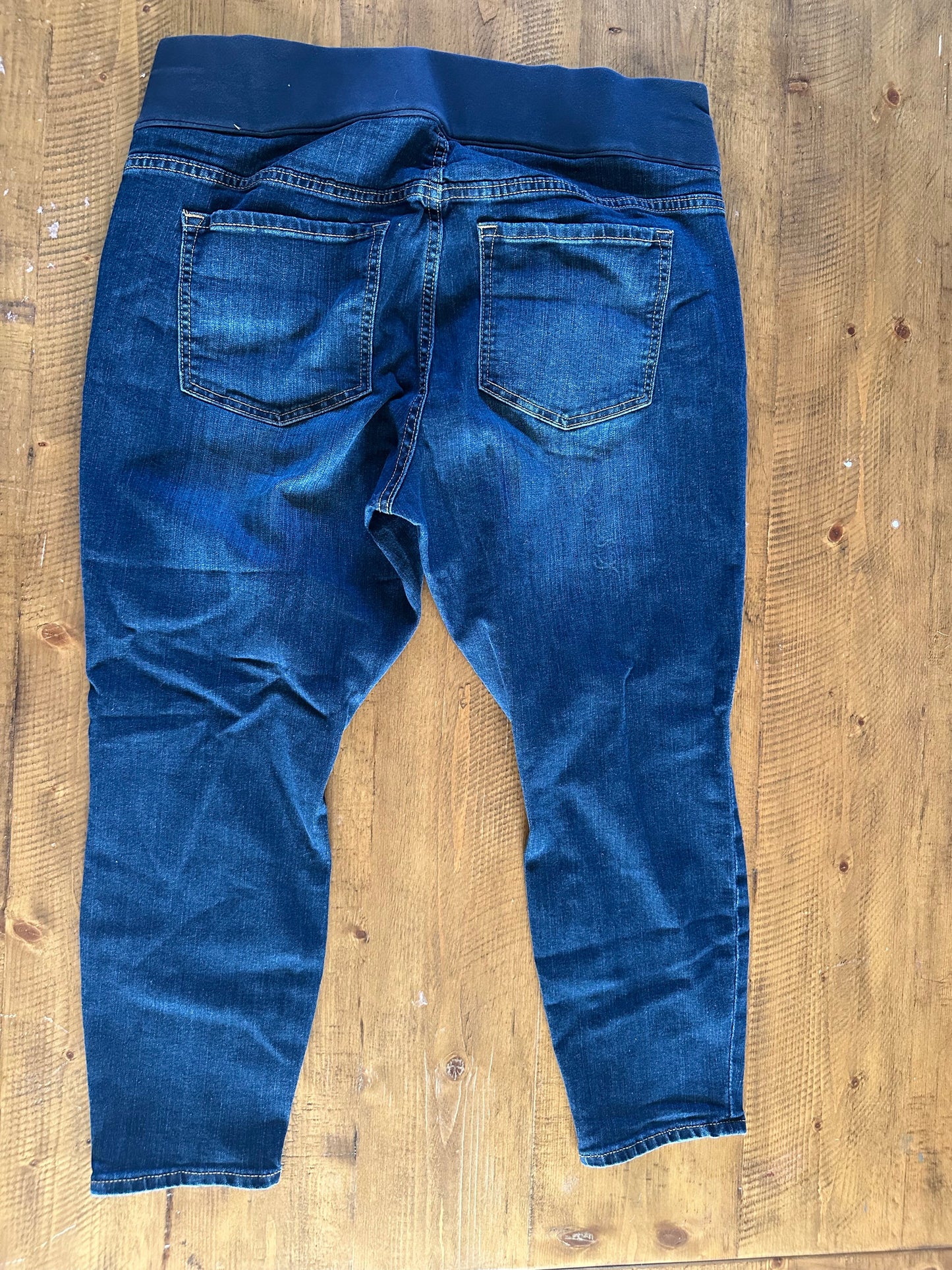 #88 33S gap denim maternity jeans EUC