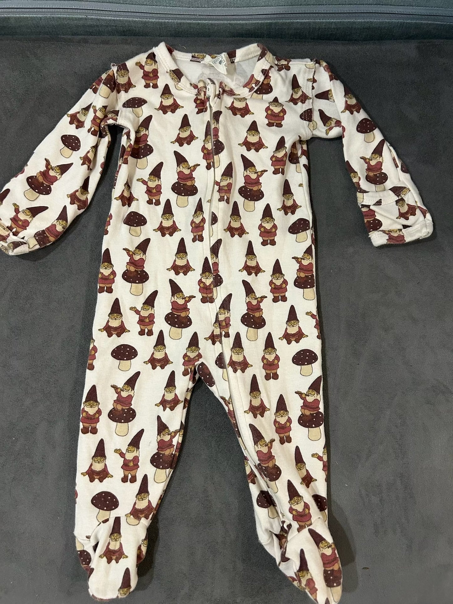 Seller 128 - REDUCED Kate Quinn Gnome Zippie 6-9M