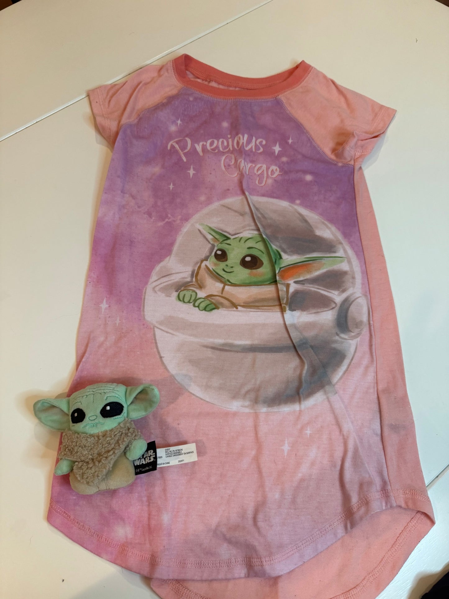 136 baby yoda nightgown size small