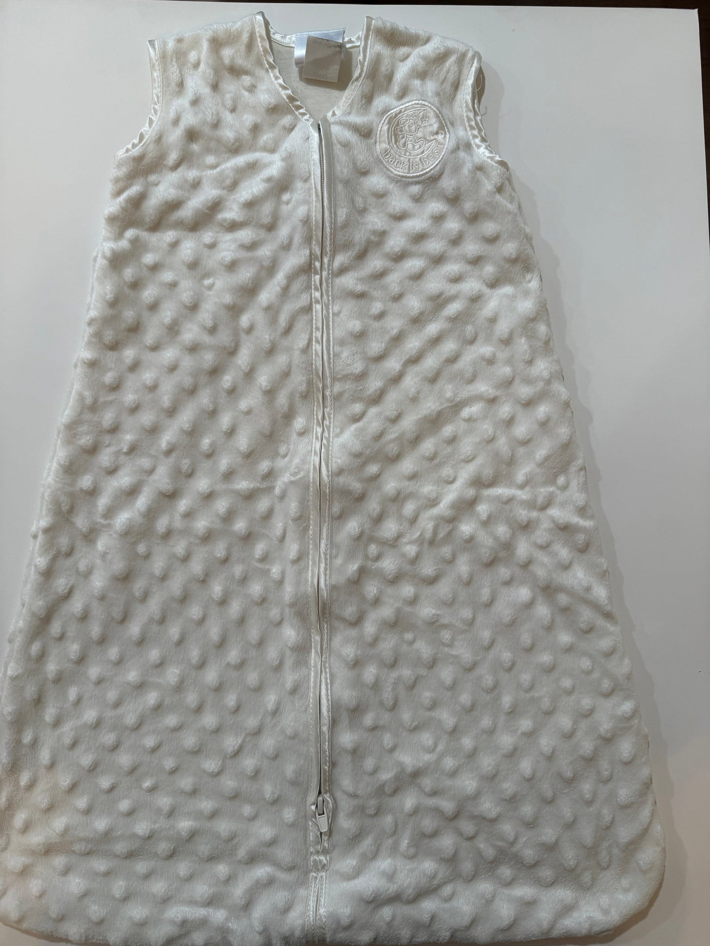 #50 • Halo • Small (0-6 Months) • EUC