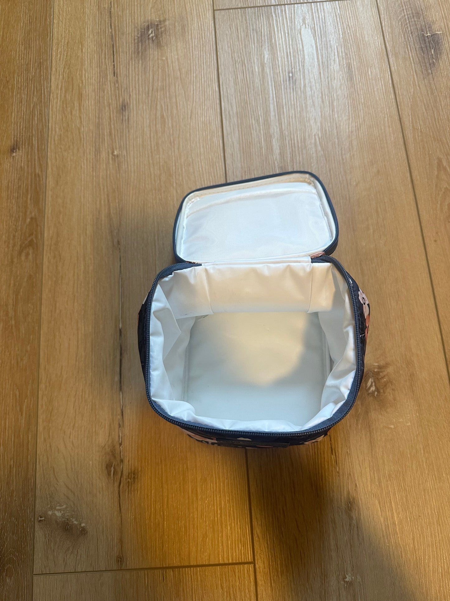 #161 Sarah Wells insulated bottle cooler