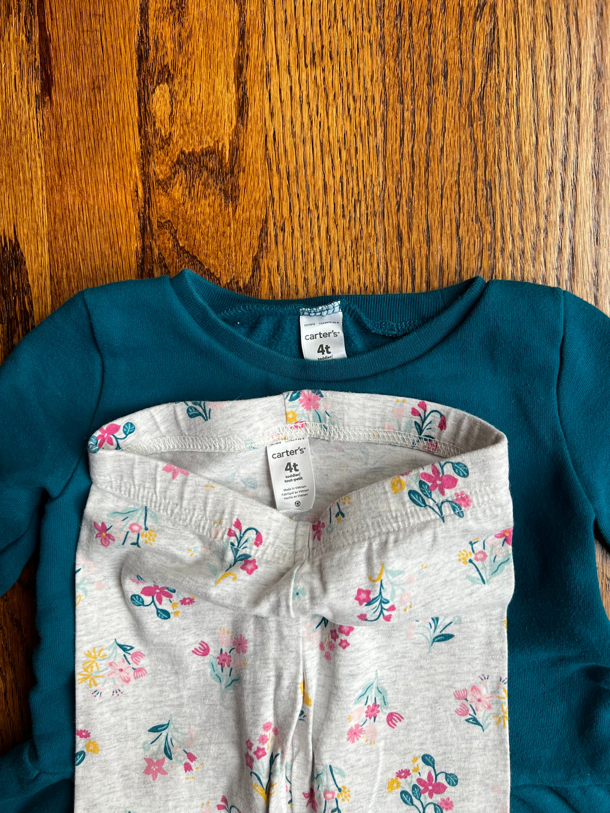 Seller #115 - Carter’s Girls 4T Dark Teal Animals Sweatshirt + Matching Floral Leggings, VGUC