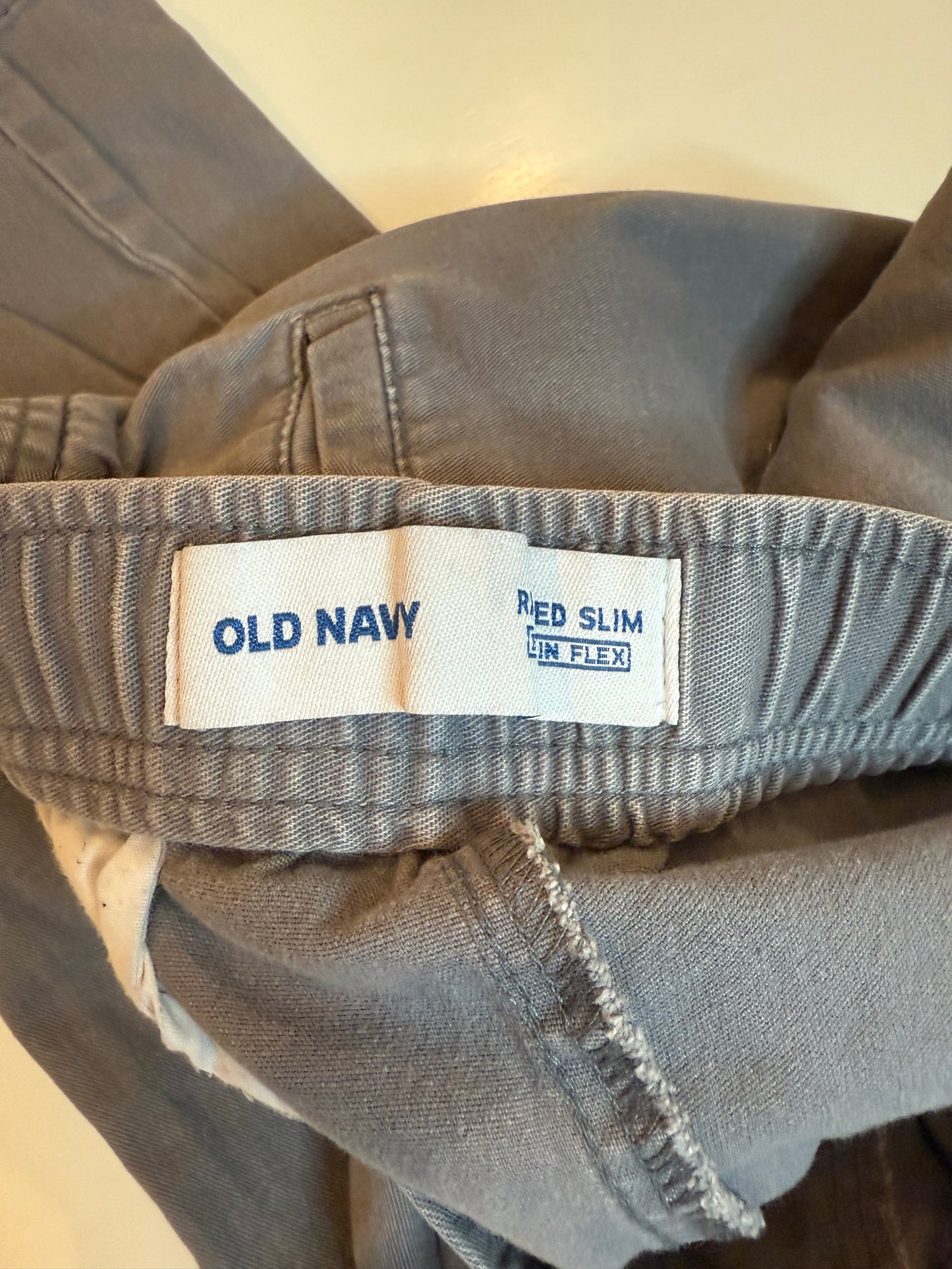 136 old navy relaxed fit pant size l