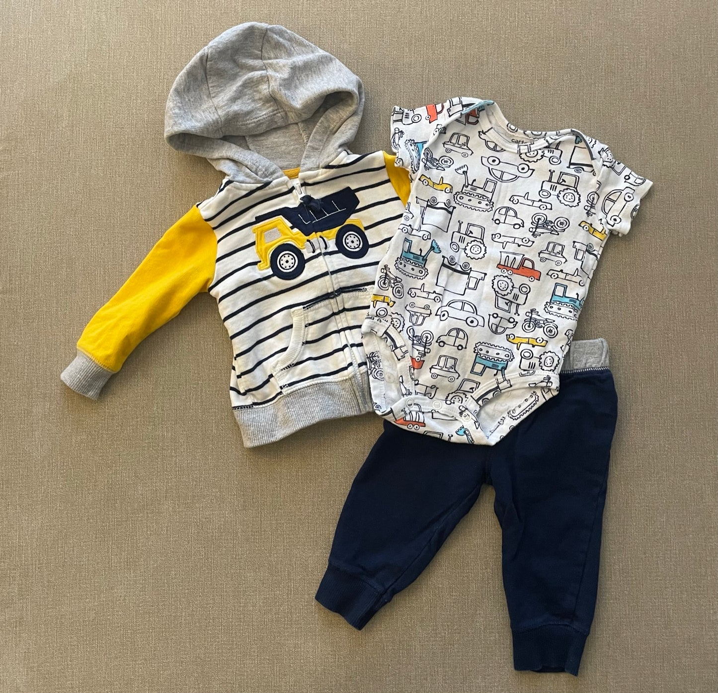 Seller #12 Carter's | Boys Construction Outfit | Size 6 month