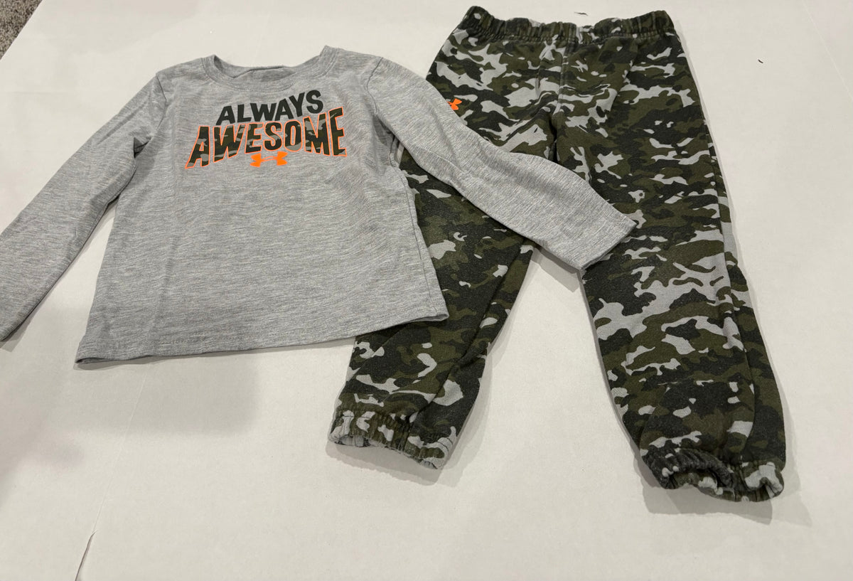 #25 Boys 3T Under Armour long sleeve gray t shirt and camo sweatpants (wash wear on pants)