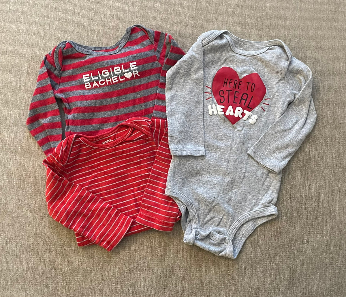 Seller #12 | Set of 3 | Long-sleeve Onesies | VGUC | Size 12 Months