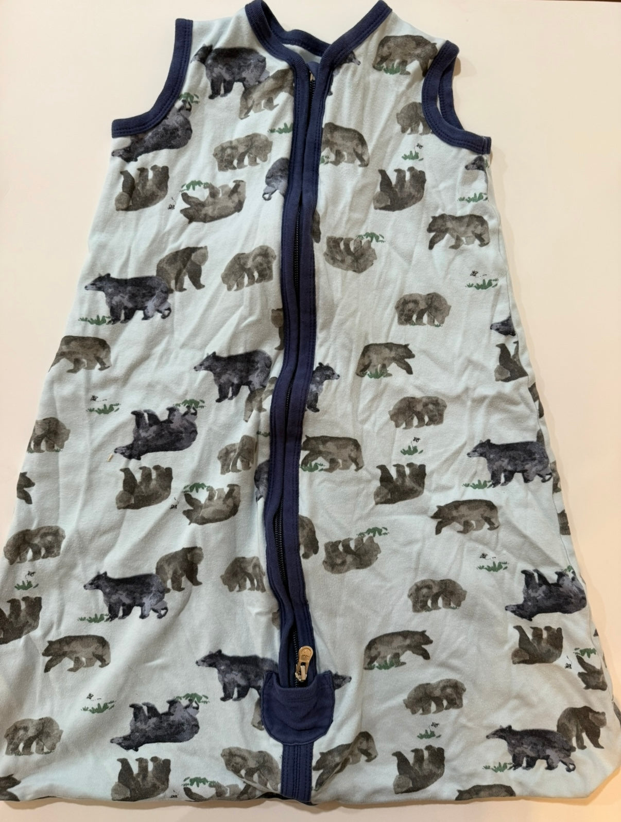#50 • Burt’s Bees • Medium (6-12 Months) • VGUC