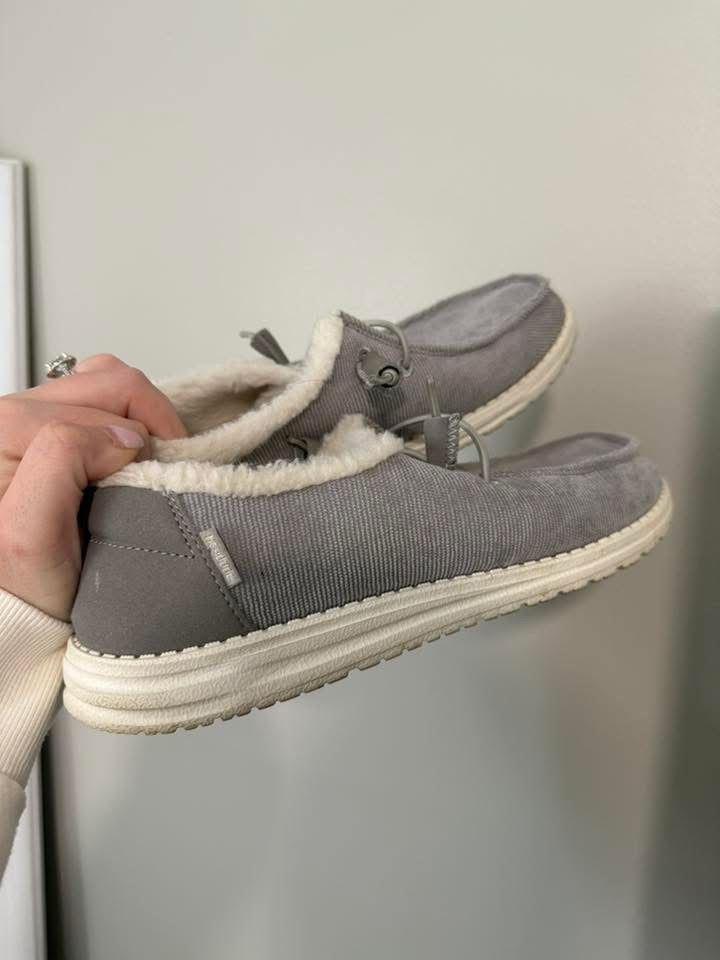 Seller #30 - Women's Size 9 Fuzzy Grey Hey Dudes