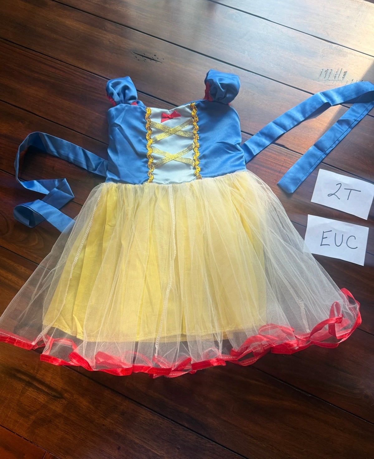 #51 2T Snow White Dress Up/Costume