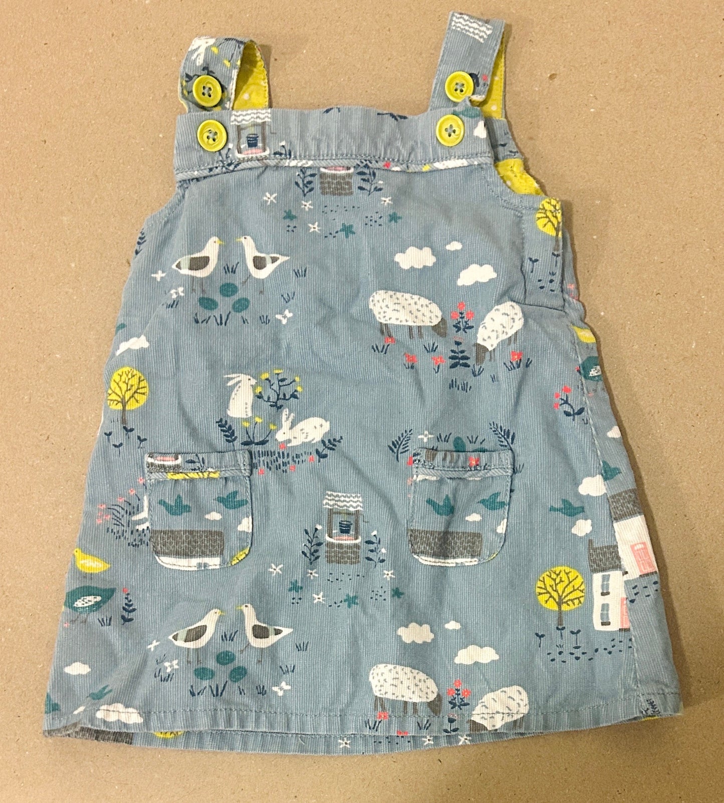 #15 Boden 3-6m Pinnie