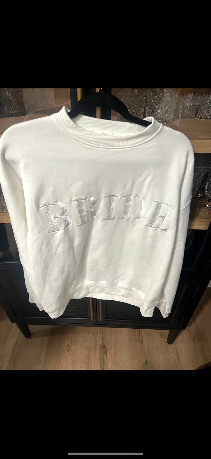 Seller #30 - Six Stories Women's BRIDE White Crewneck Sweatshirt - Size Large