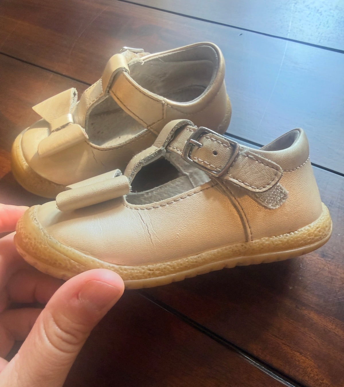 #51 L'Amour Emma Classic Bow T-Strap Mary Jane Size 5