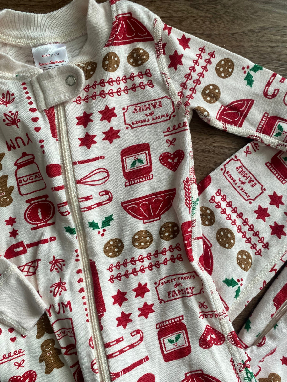 Seller 59 Hanna Anderson 3T holiday baking pajamas