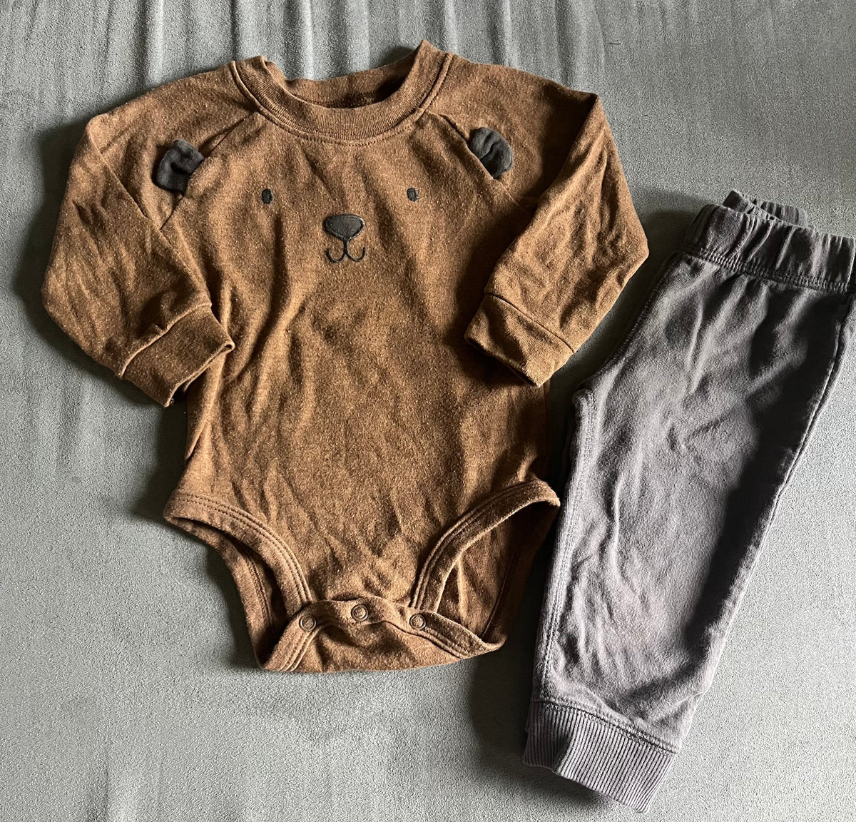 Seller #13 REDUCED Carter’s boys 9 months 2 piece puppy outfit