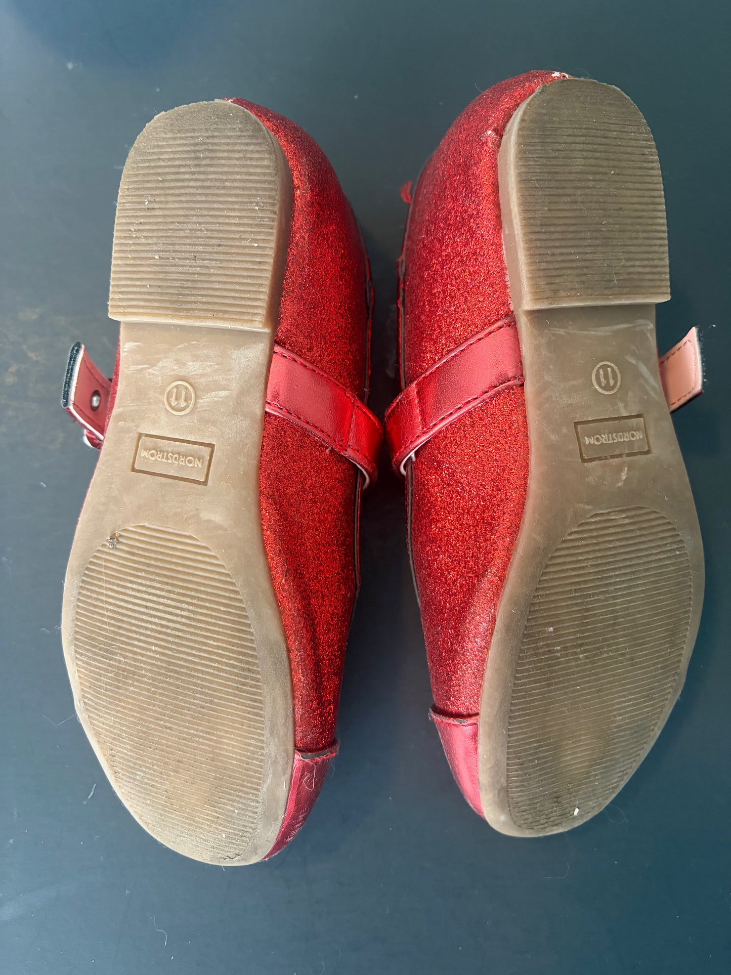 Seller #91 Girls' Nordstrom Mary Jane shoes EUC size 11